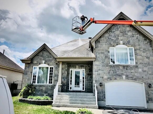 GoNano nanotechnology molecular bonding diagram showing 40-60nm particle penetration